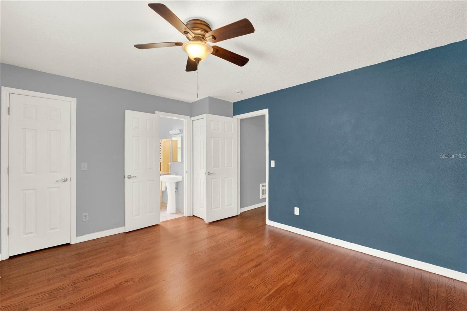 Image 7 of 17 For 1020 Alba Drive