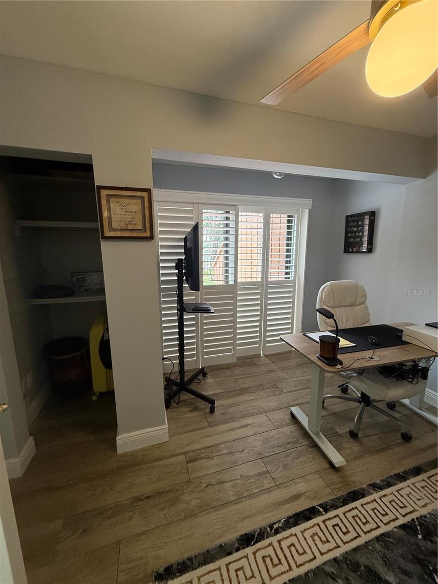 Image 39 of 51 For 1020 Michigan Street 1020