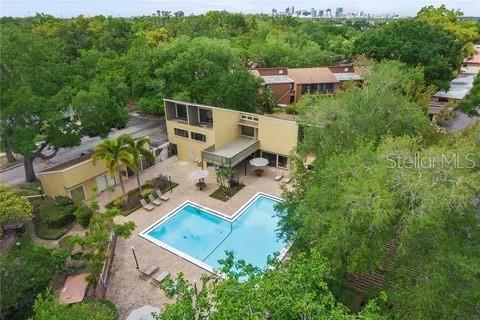 Image 50 of 51 For 1020 Michigan Street 1020