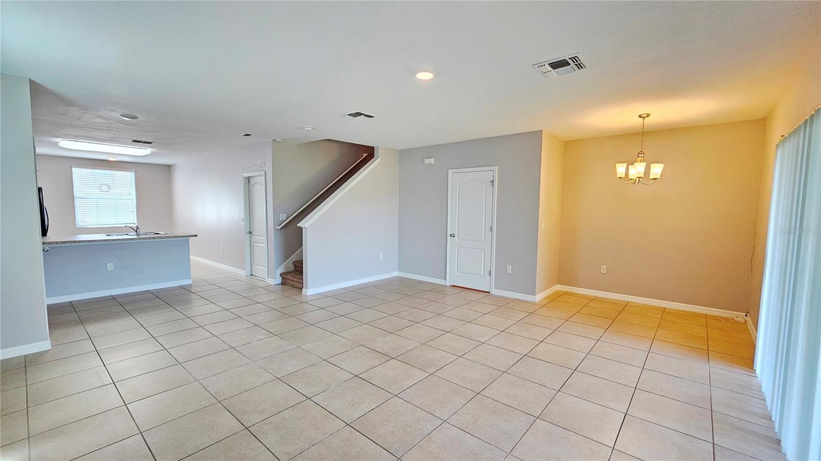 Image 6 of 38 For 364 Arbor Lakes Drive