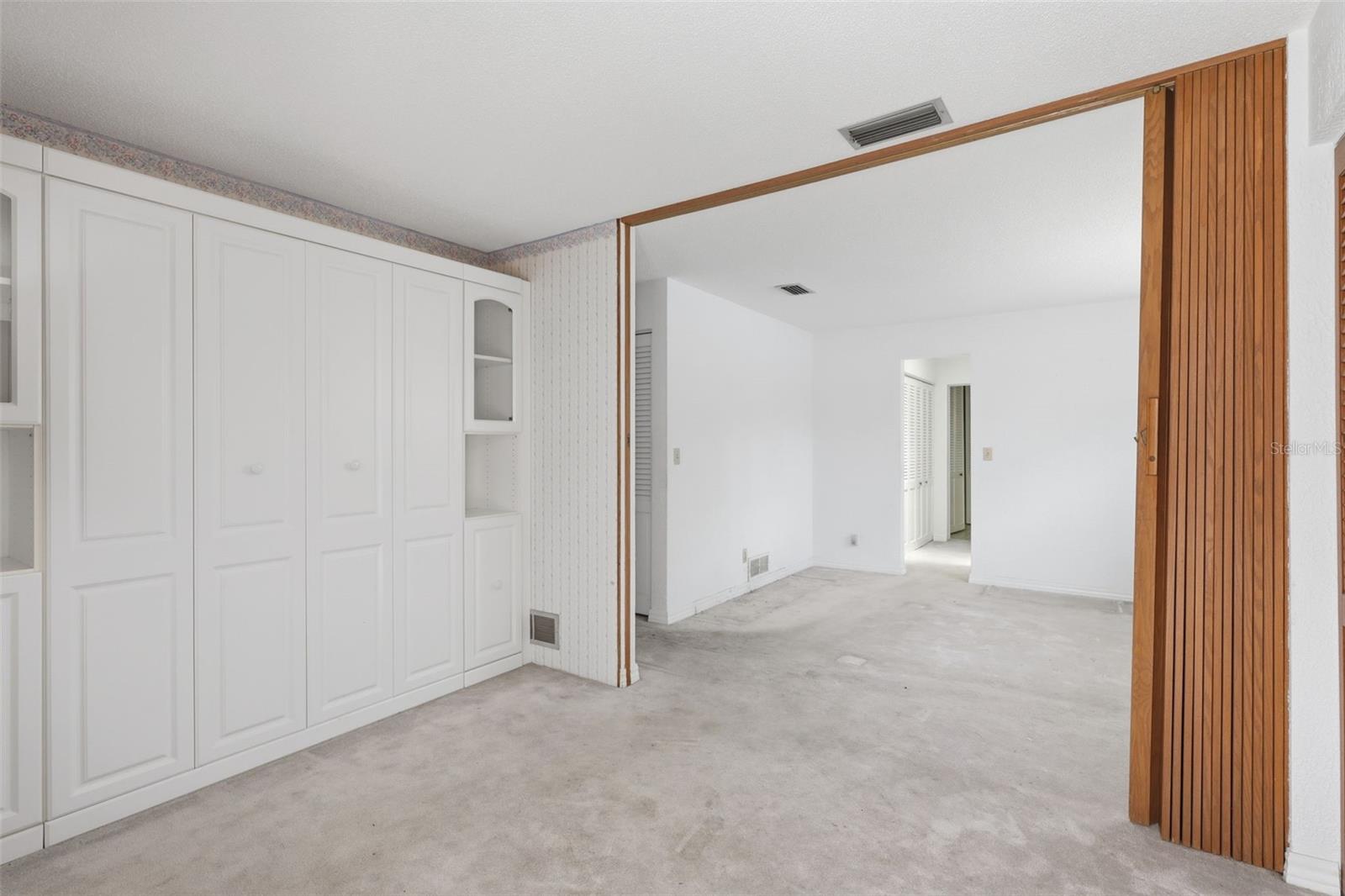 Image 23 of 42 For 102 Ann Rustin Drive