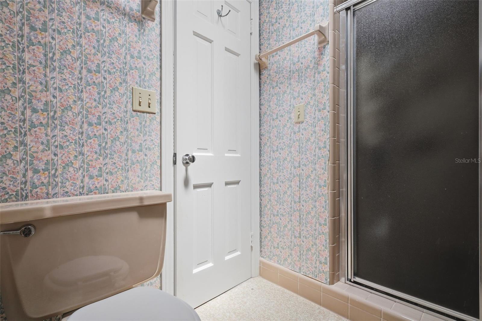 Image 29 of 42 For 102 Ann Rustin Drive