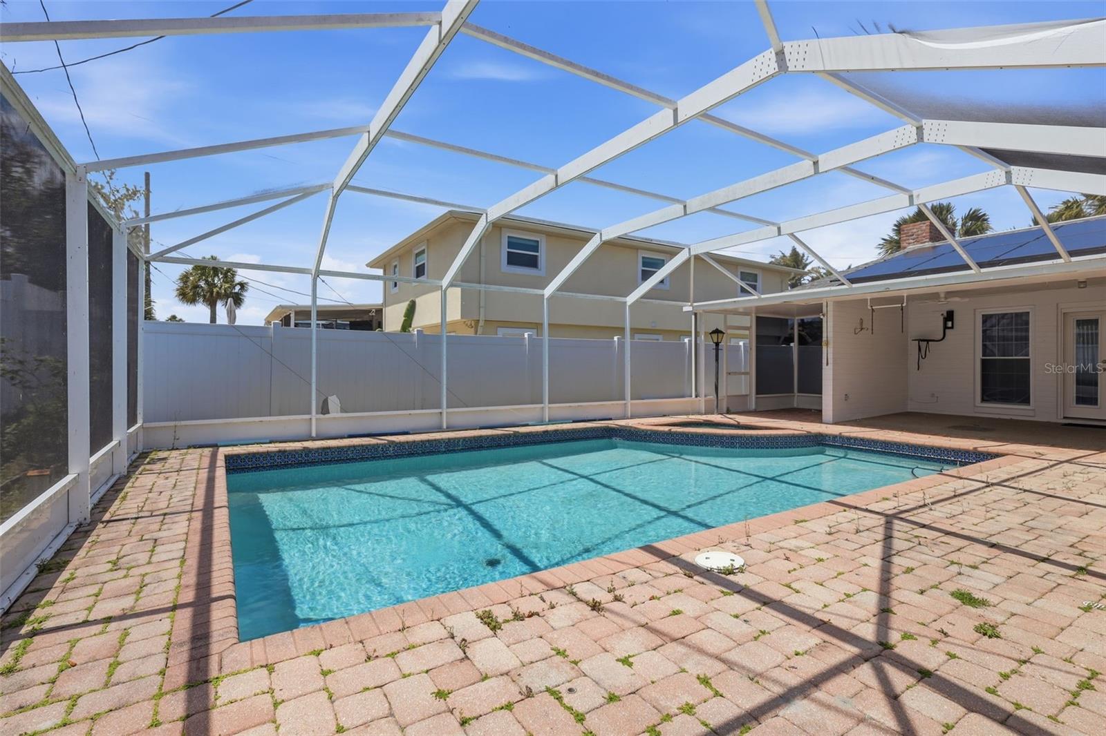 Image 33 of 42 For 102 Ann Rustin Drive