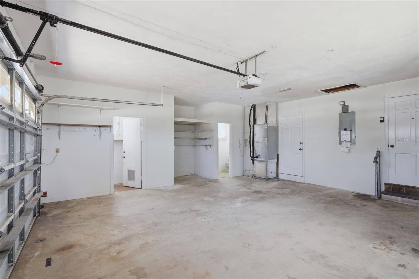 Image 35 of 42 For 102 Ann Rustin Drive