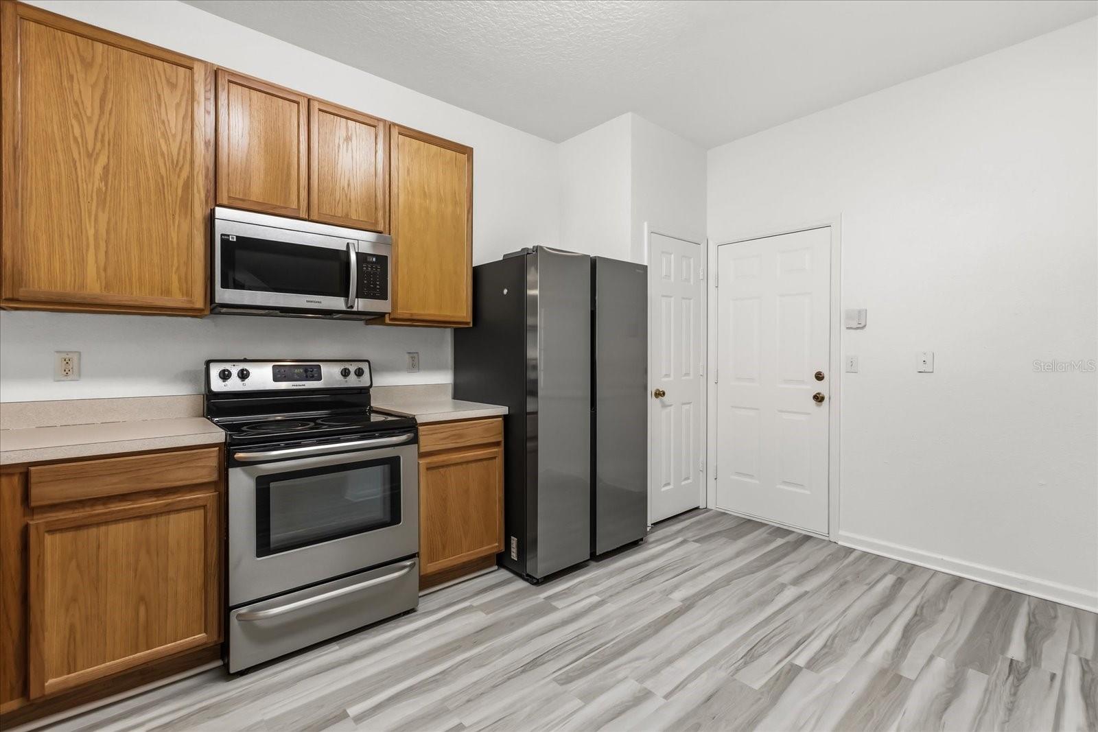 Image 12 of 34 For 5012 Hawkstone Drive