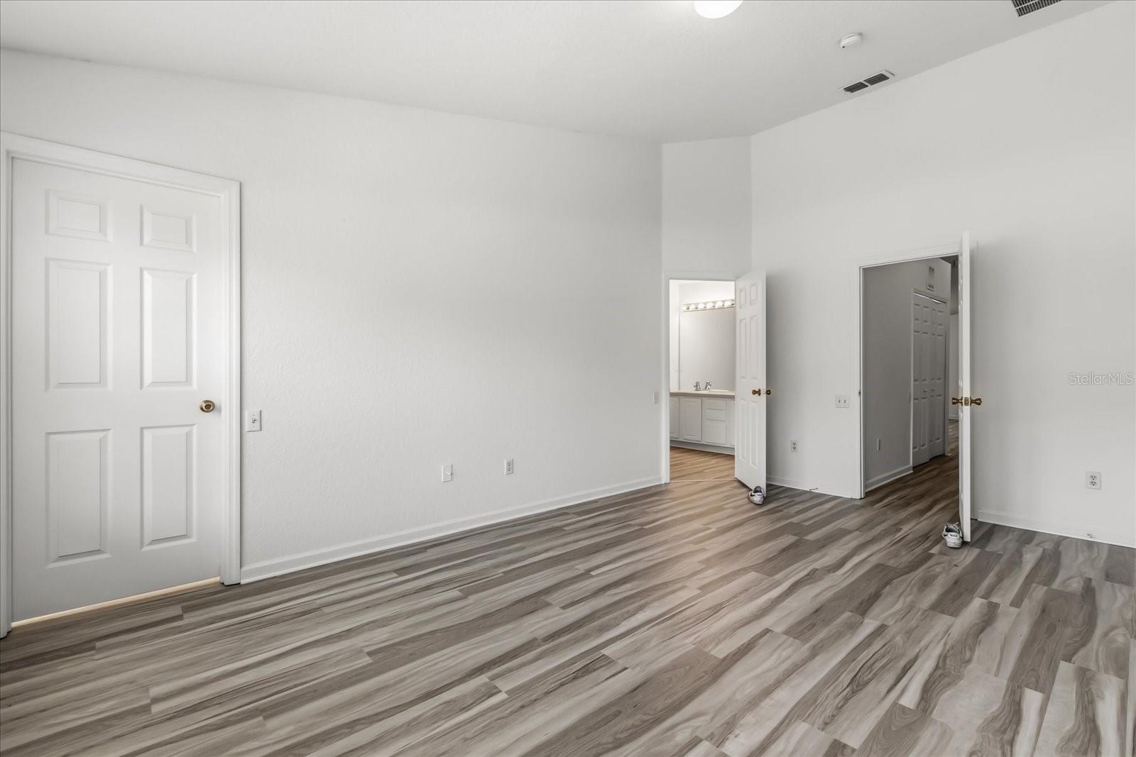 Image 20 of 34 For 5012 Hawkstone Drive
