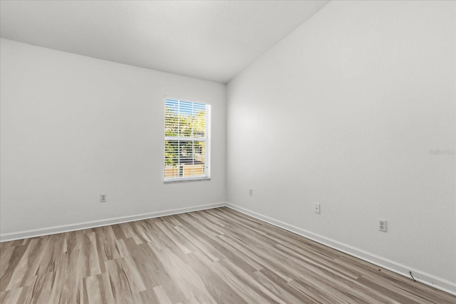 Image 23 of 34 For 5012 Hawkstone Drive