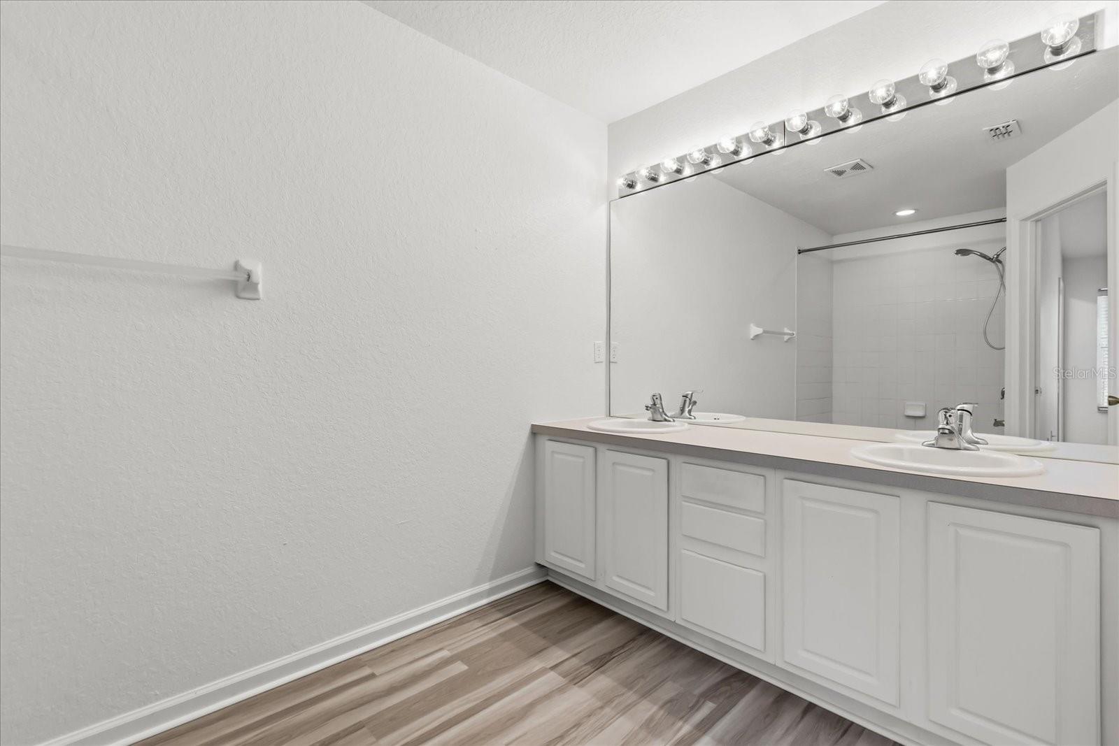 Image 26 of 34 For 5012 Hawkstone Drive