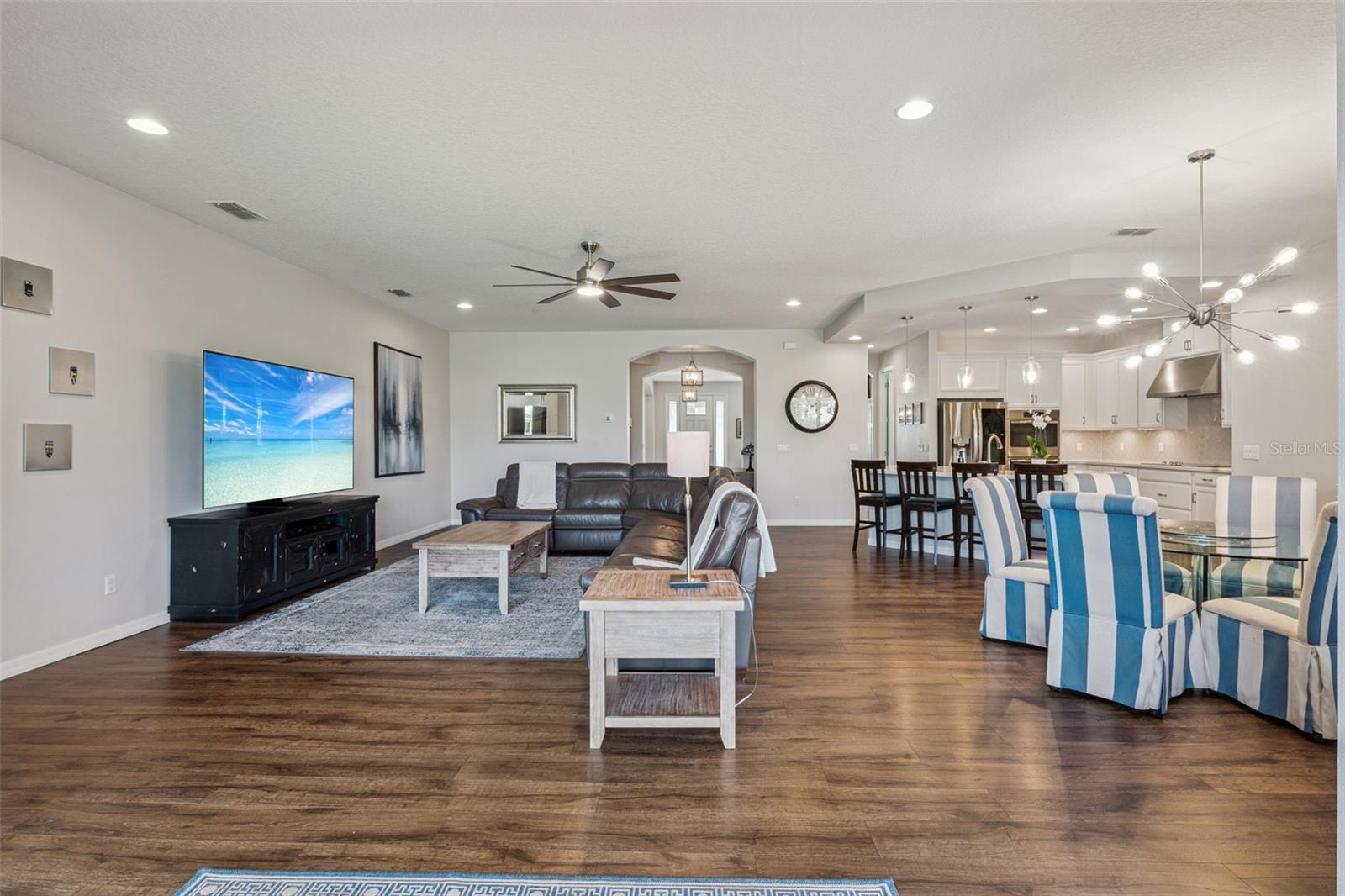 Image 16 of 51 For 1173 Fieldstone Circle