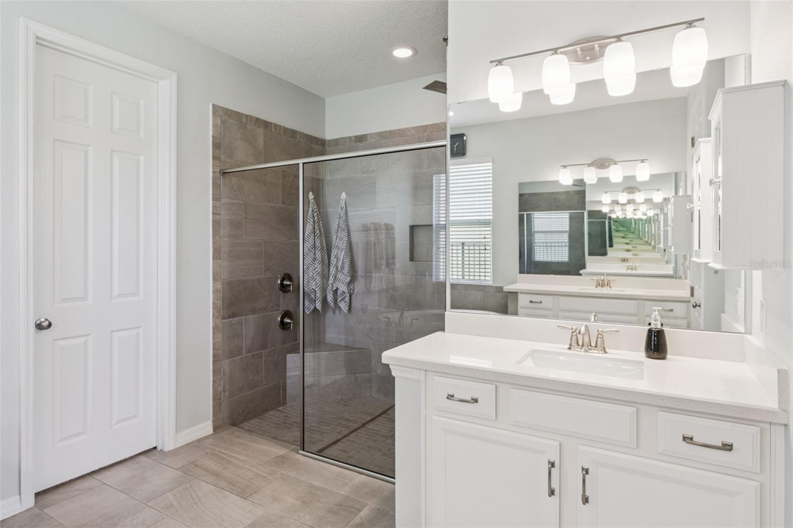 Image 29 of 51 For 1173 Fieldstone Circle