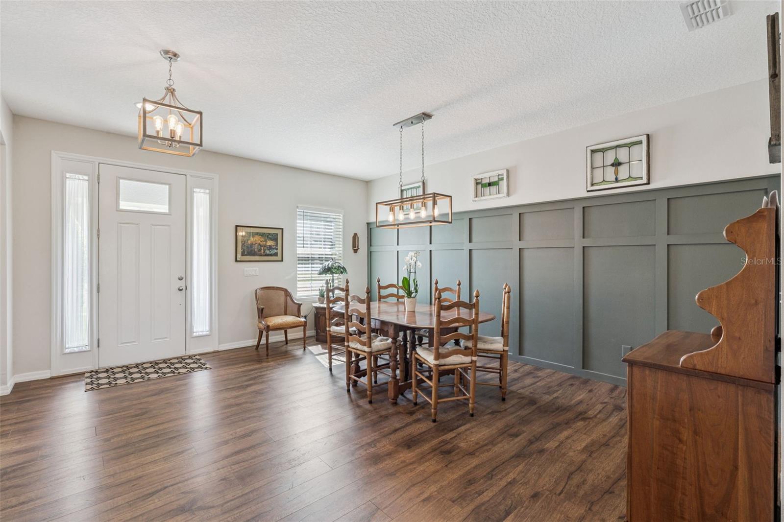 Image 5 of 51 For 1173 Fieldstone Circle