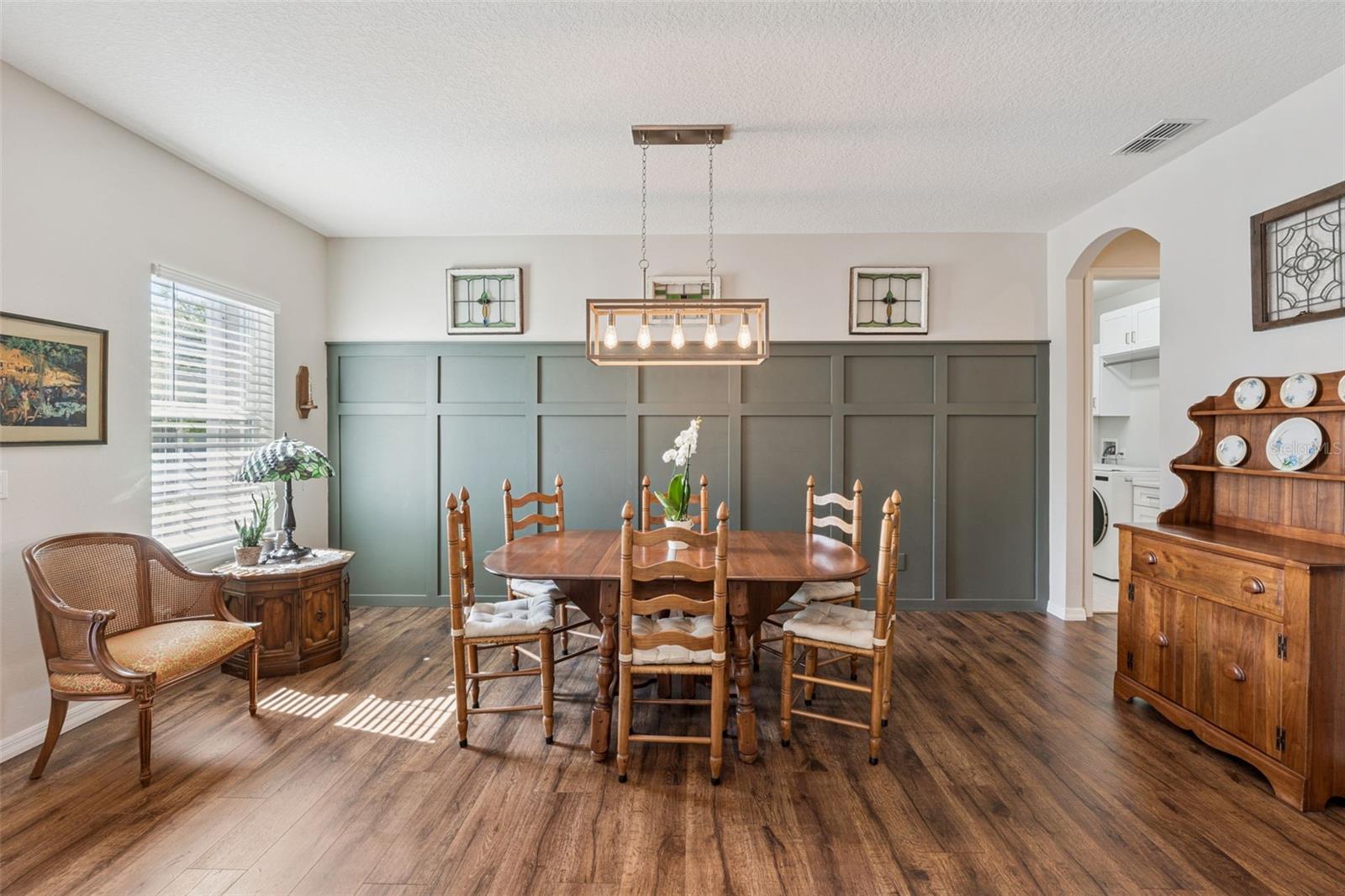 Image 6 of 51 For 1173 Fieldstone Circle