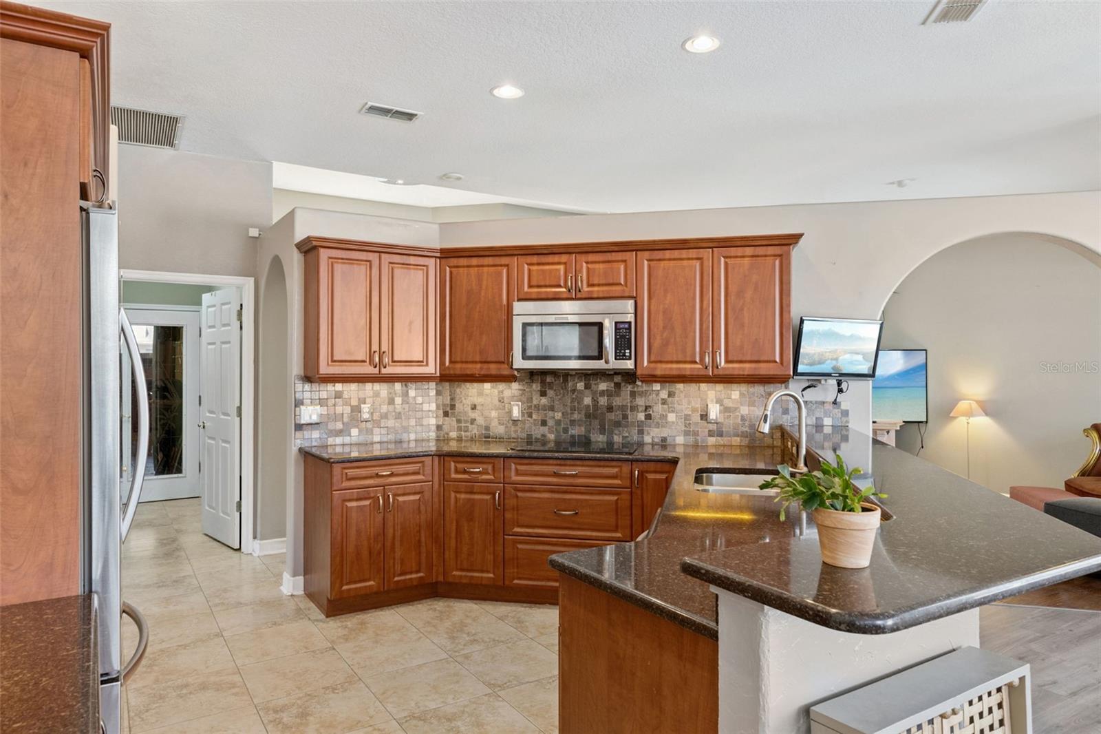 Image 11 of 39 For 8041 Monier Way