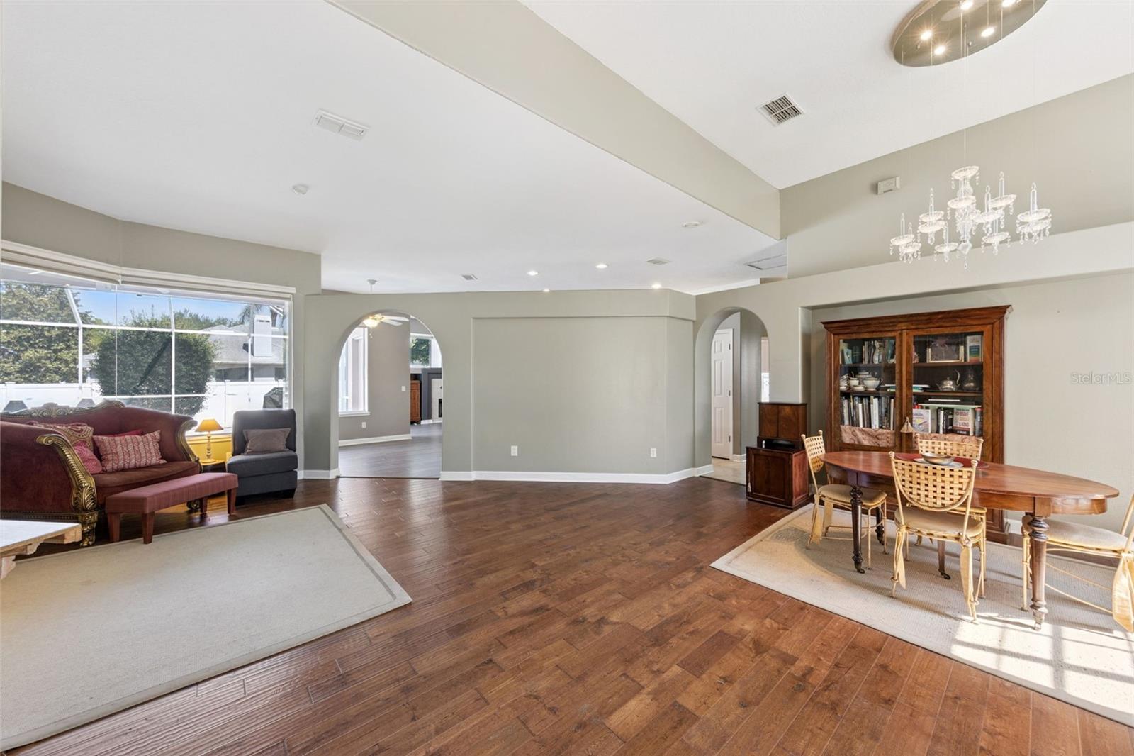 Image 6 of 39 For 8041 Monier Way