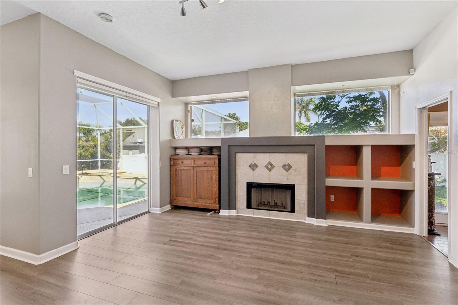 Image 9 of 39 For 8041 Monier Way