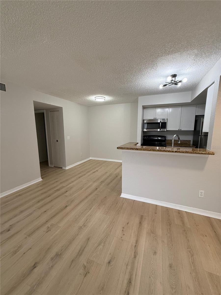 Image 11 of 31 For 5160 Conroy Road 21