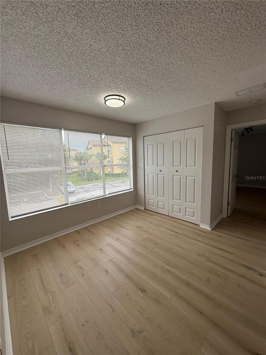 Image 22 of 31 For 5160 Conroy Road 21