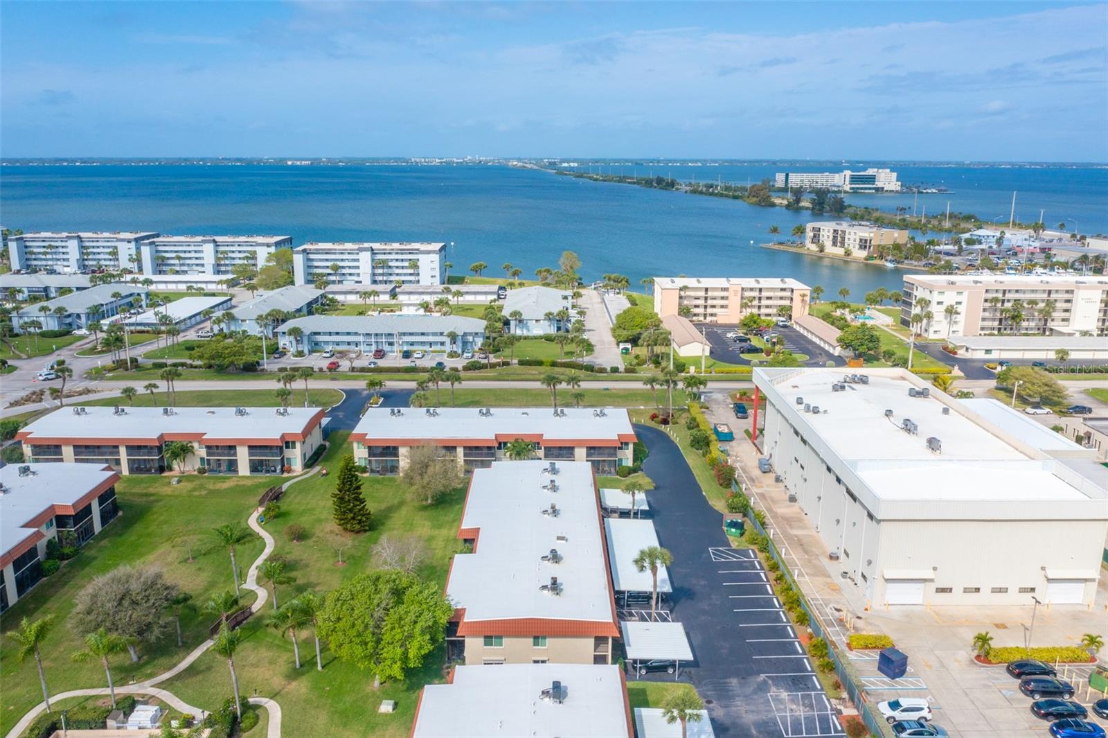 Image 33 of 37 For 201 Saint Lucie Lane 706