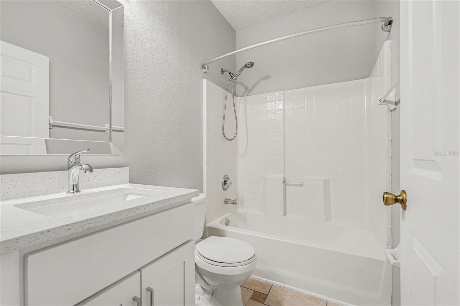 Image 12 of 16 For 531 Cressa Circle