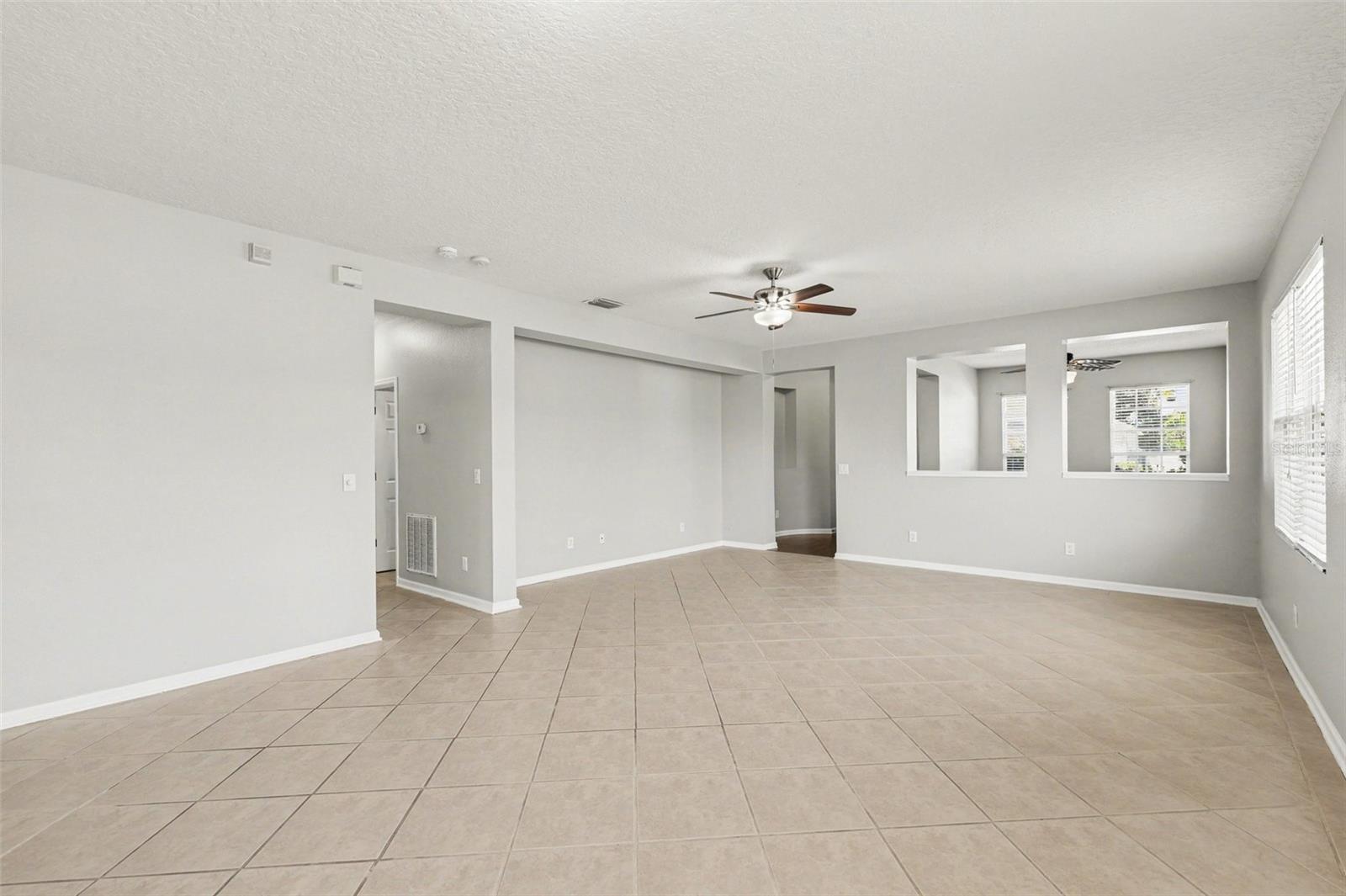 Image 6 of 16 For 531 Cressa Circle