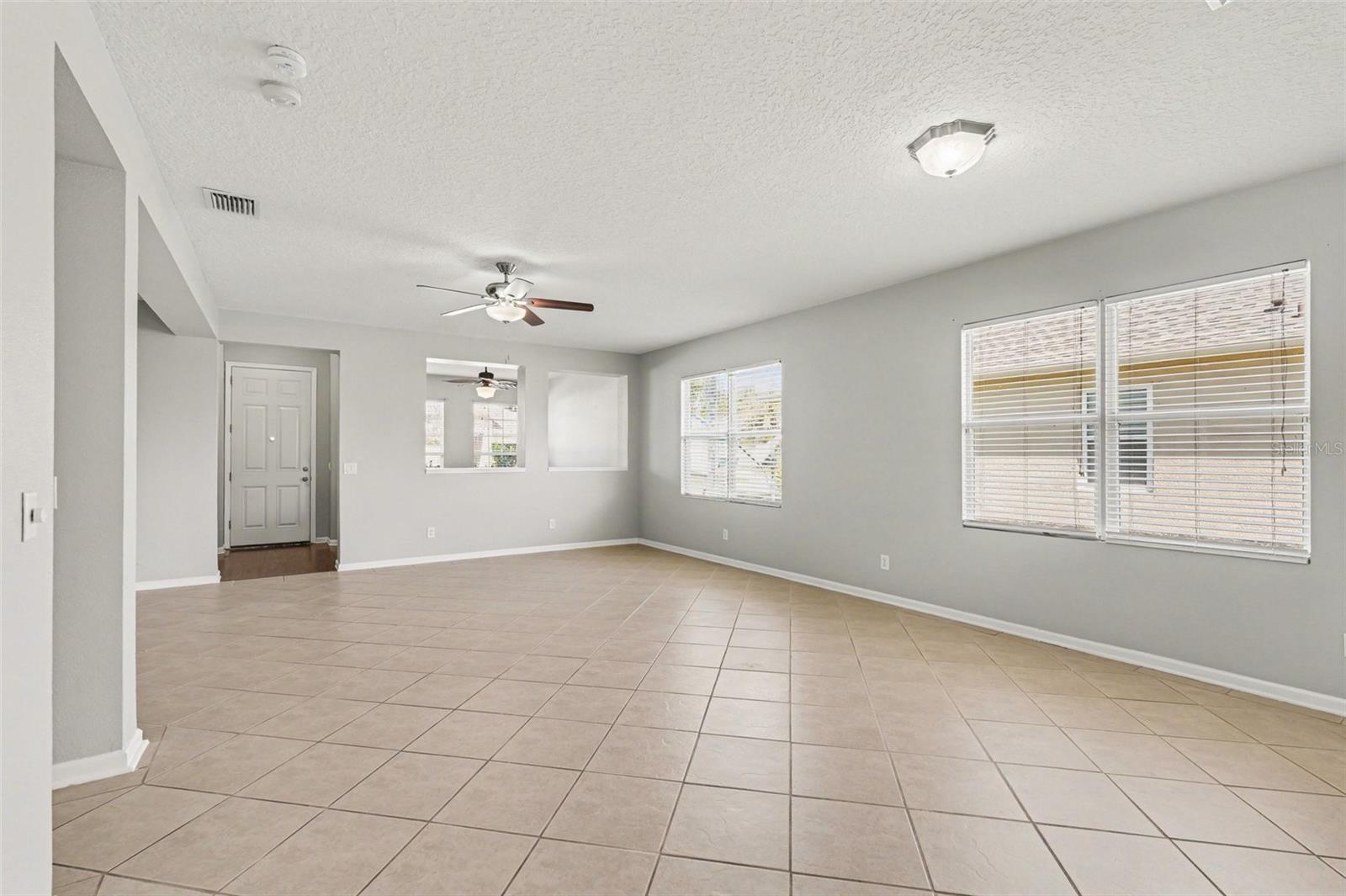 Image 7 of 16 For 531 Cressa Circle