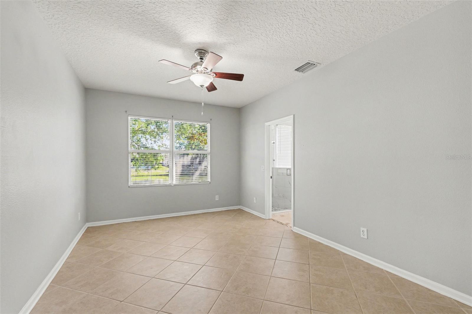 Image 8 of 16 For 531 Cressa Circle