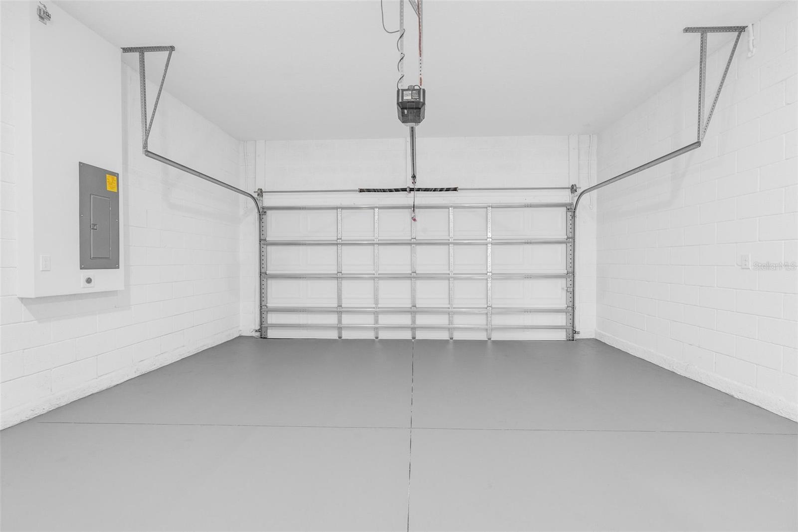 Image 15 of 49 For 8812 Lansen Way