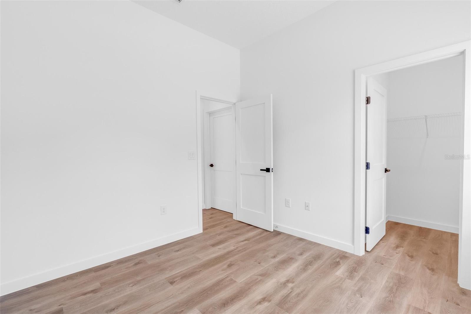 Image 22 of 49 For 8812 Lansen Way