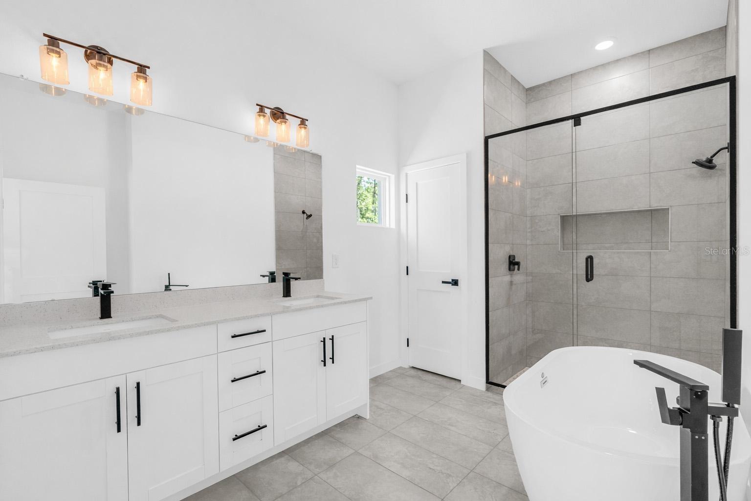 Image 27 of 49 For 8812 Lansen Way