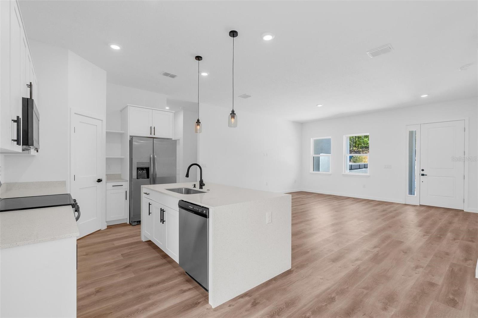 Image 8 of 49 For 8812 Lansen Way