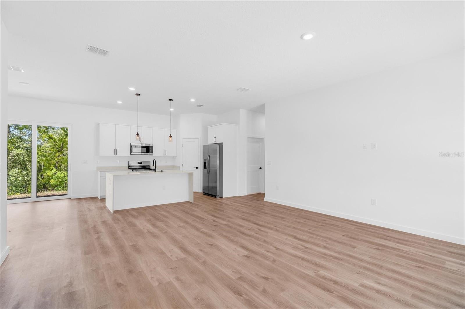 Image 9 of 49 For 8812 Lansen Way