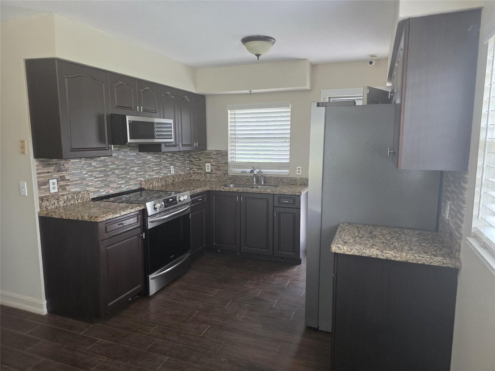 Image 5 of 10 For 603 Citrus Avenue