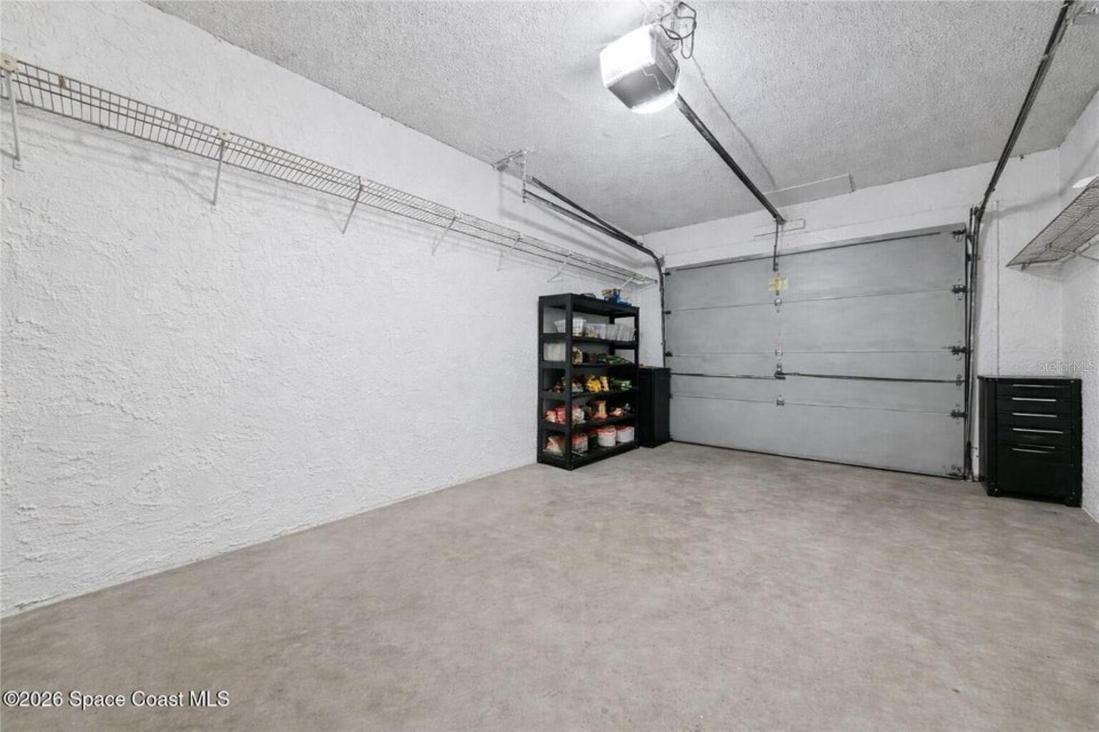 Image 26 of 29 For 1987 Dipol Court