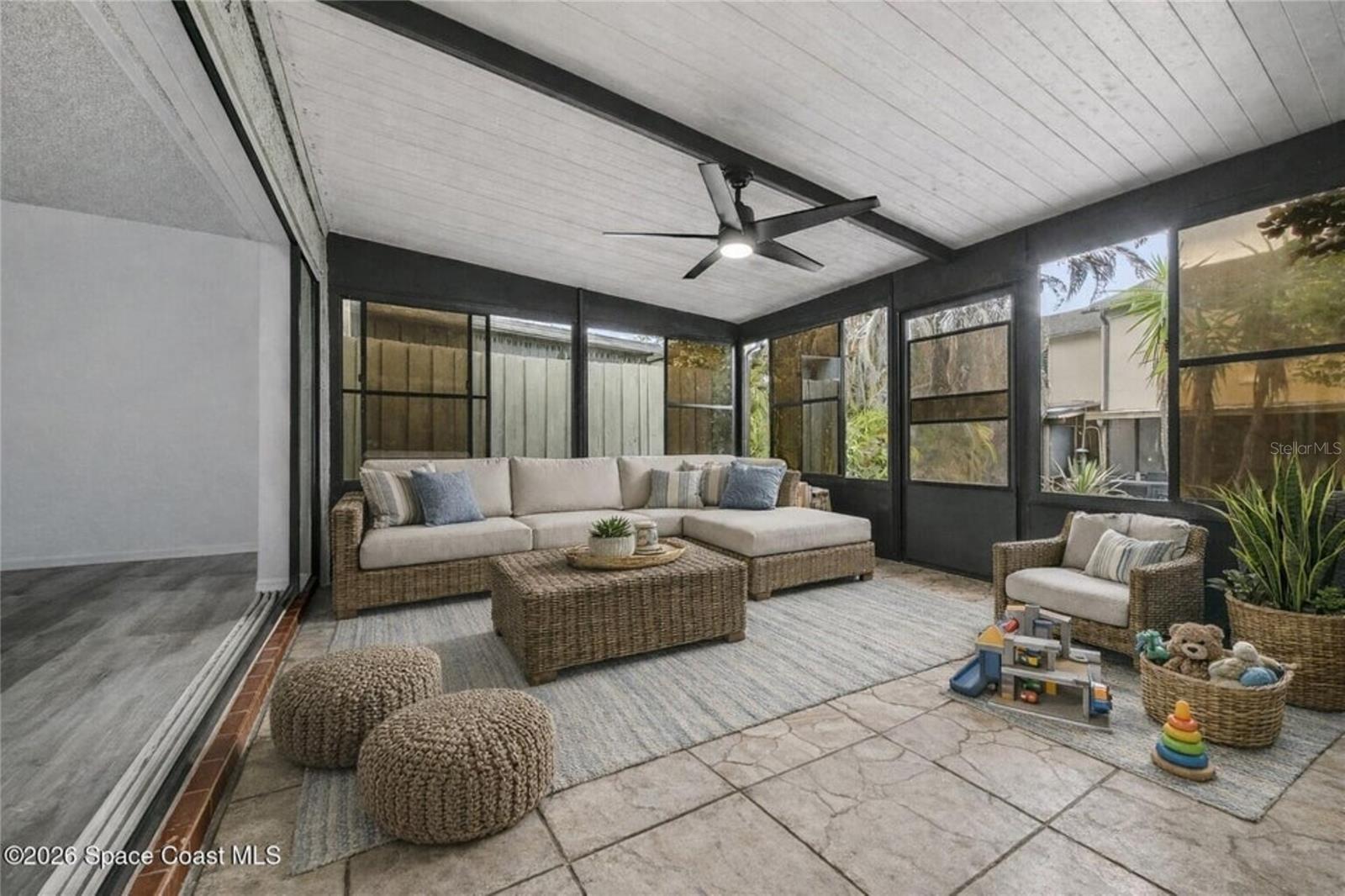 Image 28 of 29 For 1987 Dipol Court