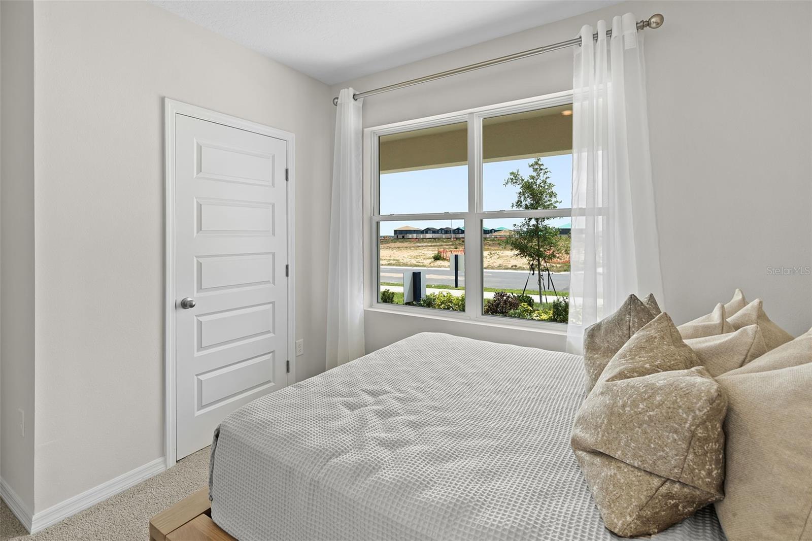 Image 26 of 34 For 8583 Cape Fox Cove