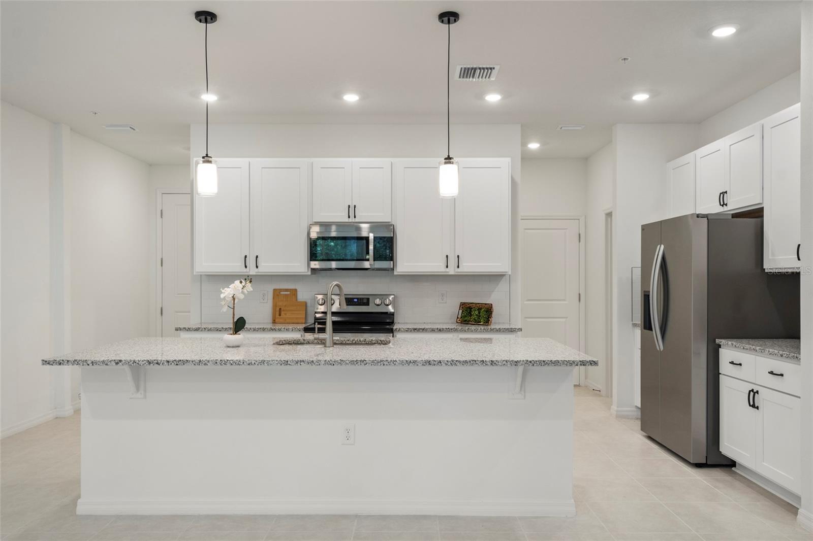 Image 13 of 50 For 5273 Luisa Court