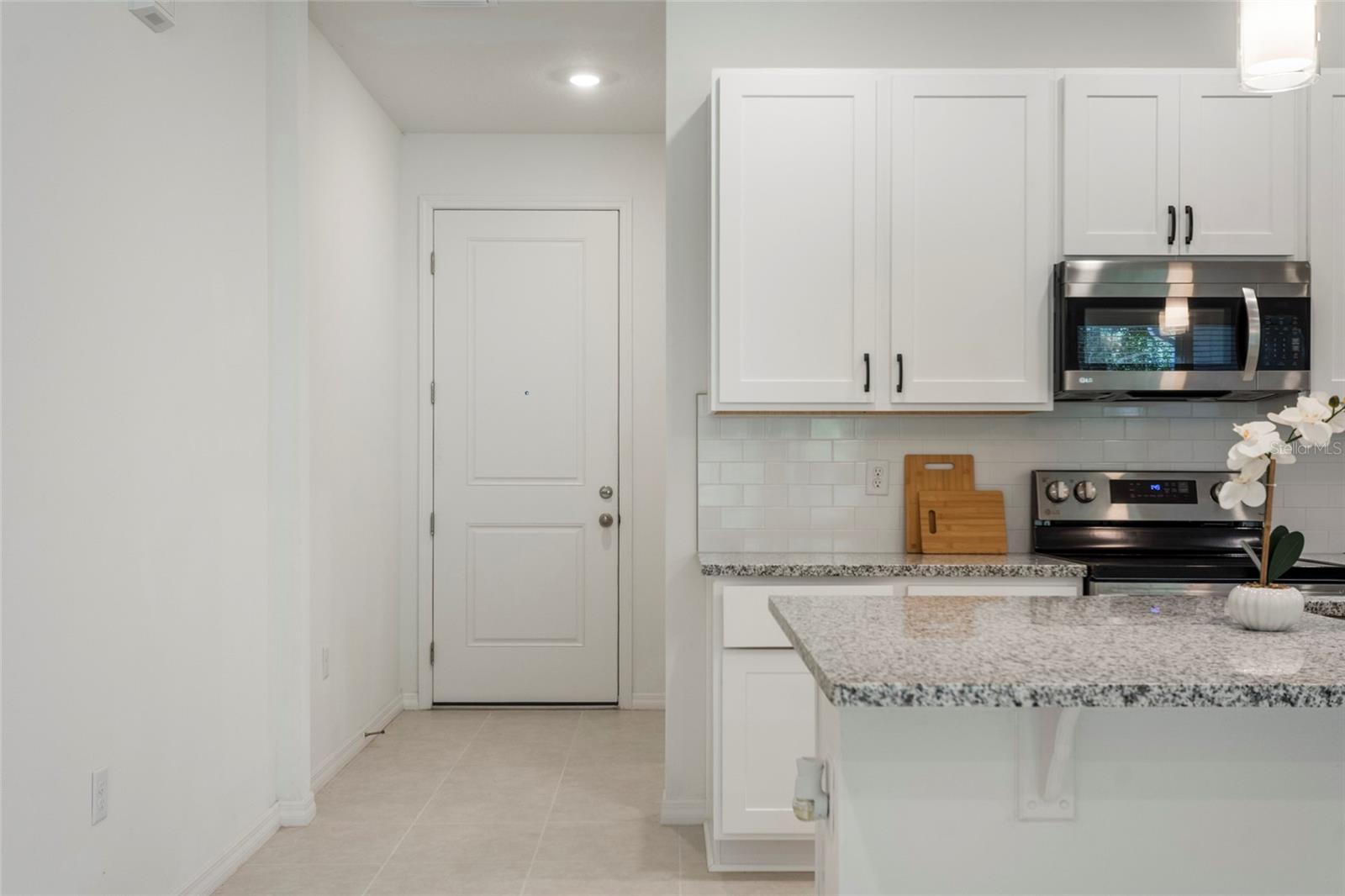 Image 6 of 50 For 5273 Luisa Court