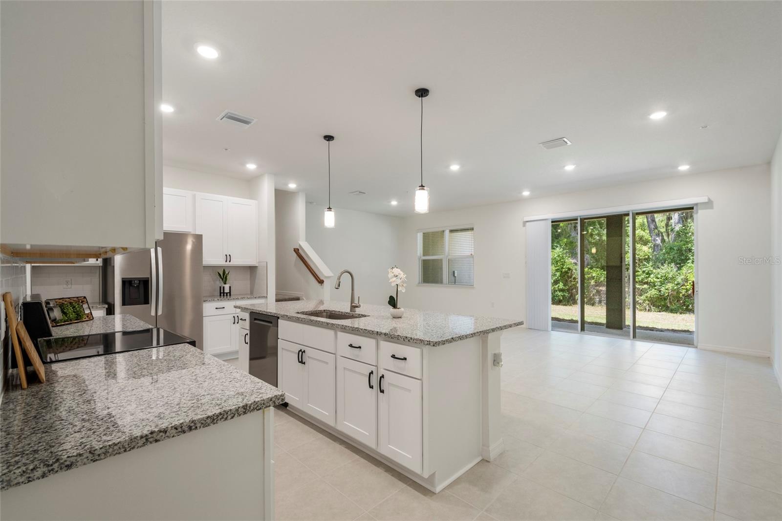 Image 9 of 50 For 5273 Luisa Court