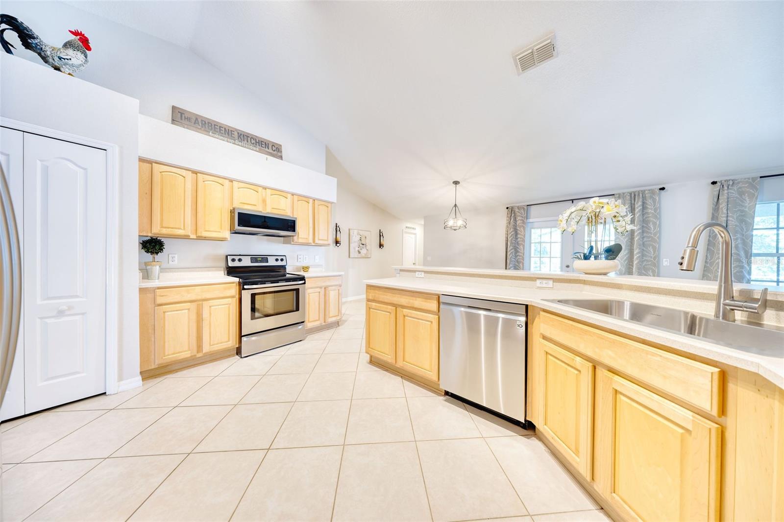 Image 17 of 37 For 1445 Bent Oaks Boulevard