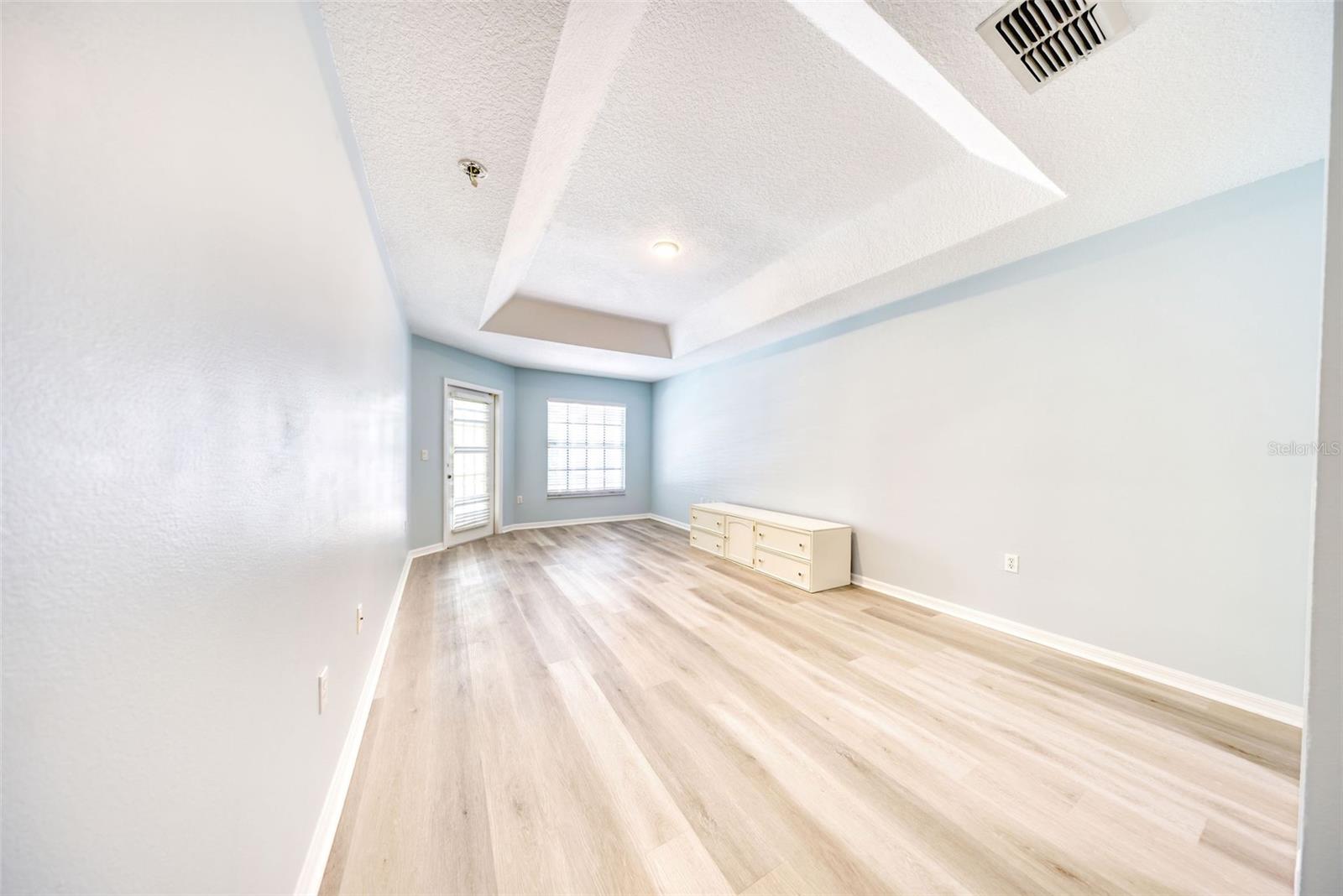 Image 18 of 37 For 1445 Bent Oaks Boulevard