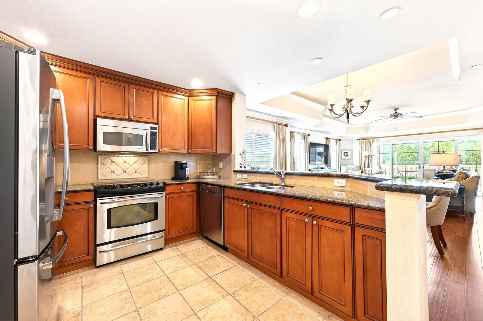 Image 11 of 35 For 7612 Cabana Court 201