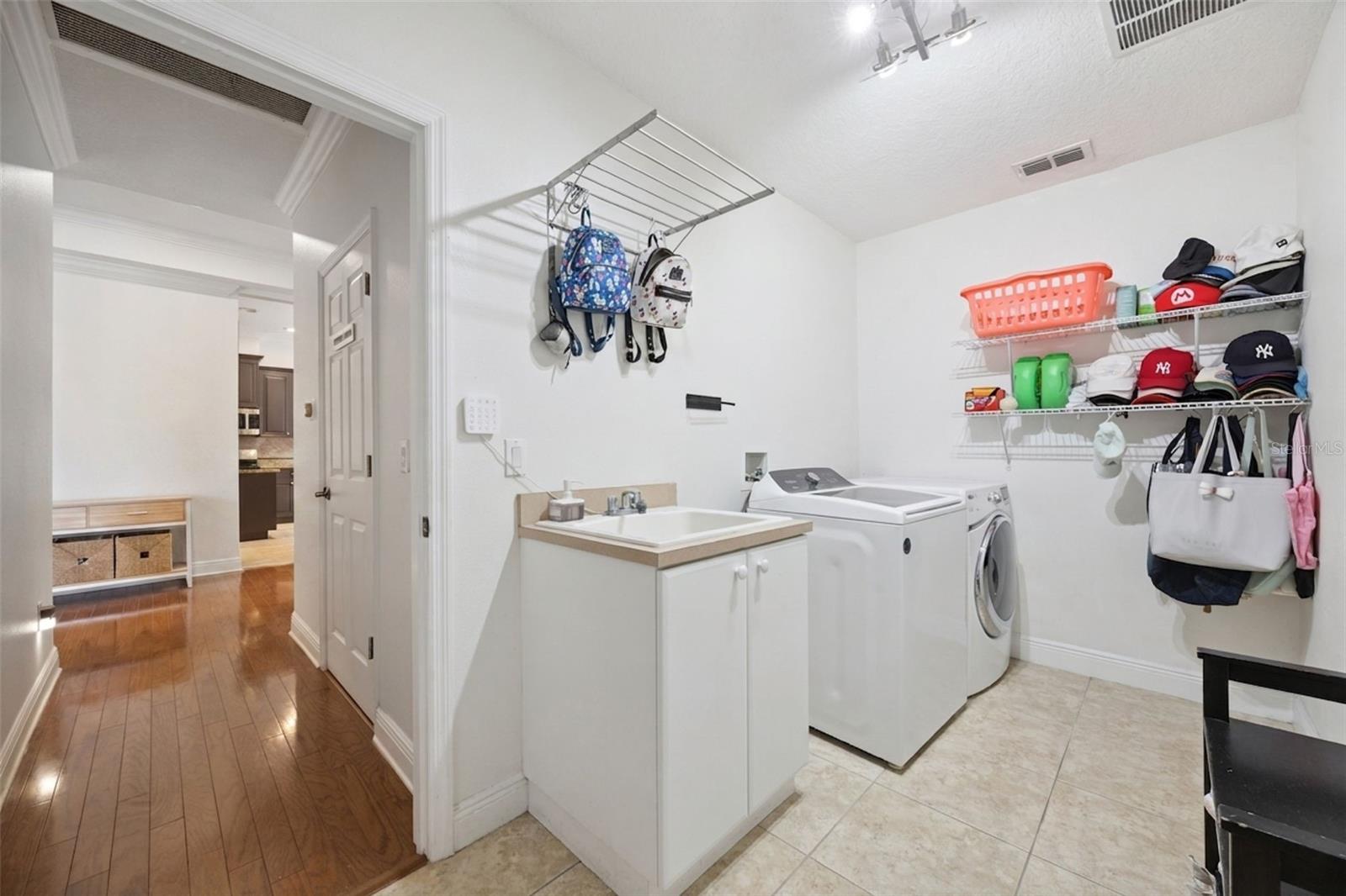 Image 41 of 65 For 5427 Nagami Drive