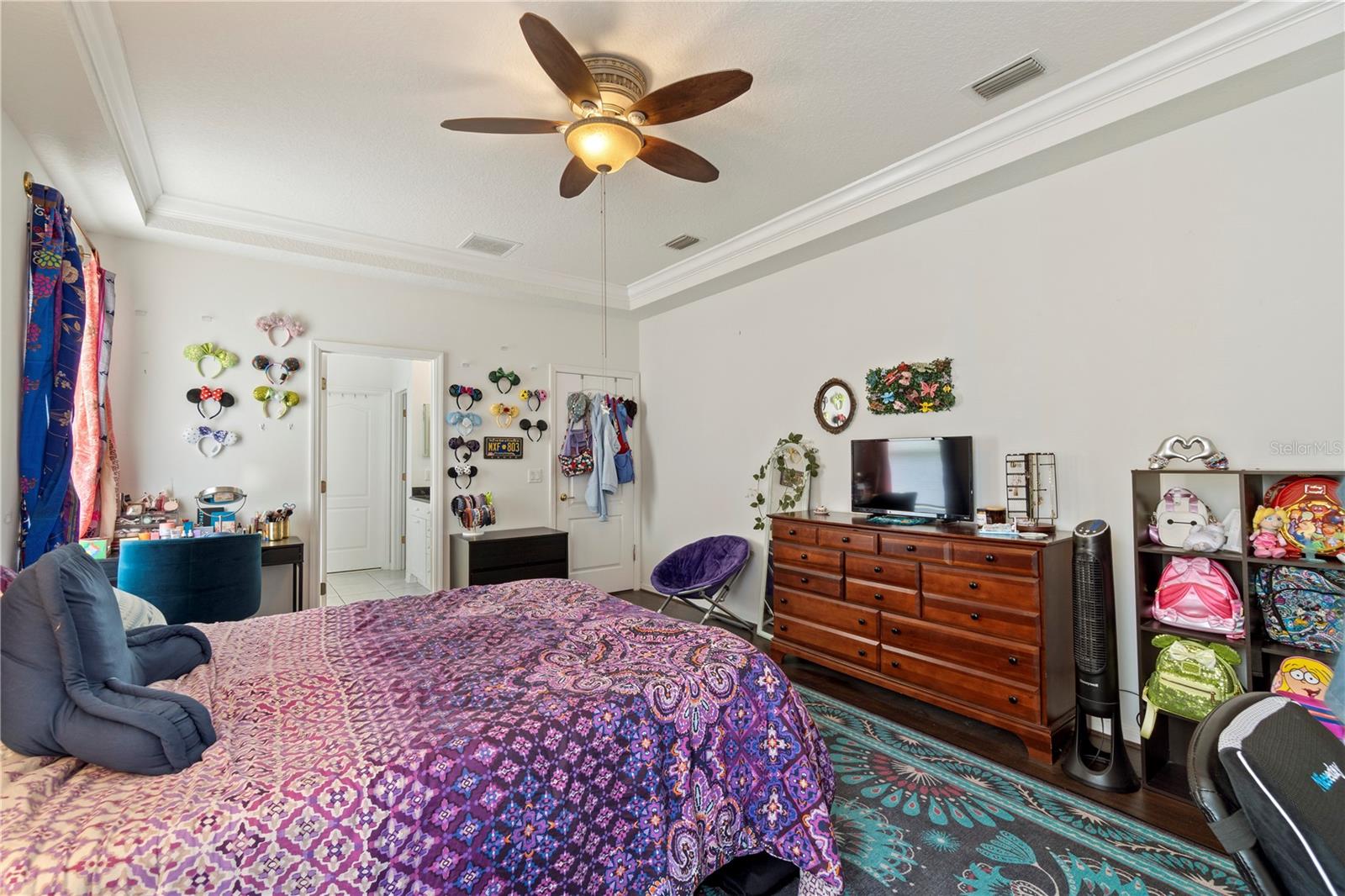 Image 13 of 31 For 6897 Northwich Drive