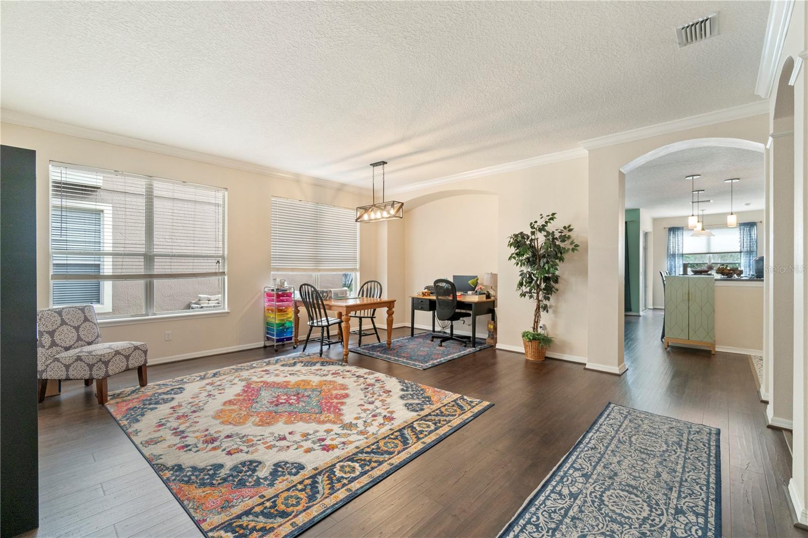 Image 4 of 31 For 6897 Northwich Drive