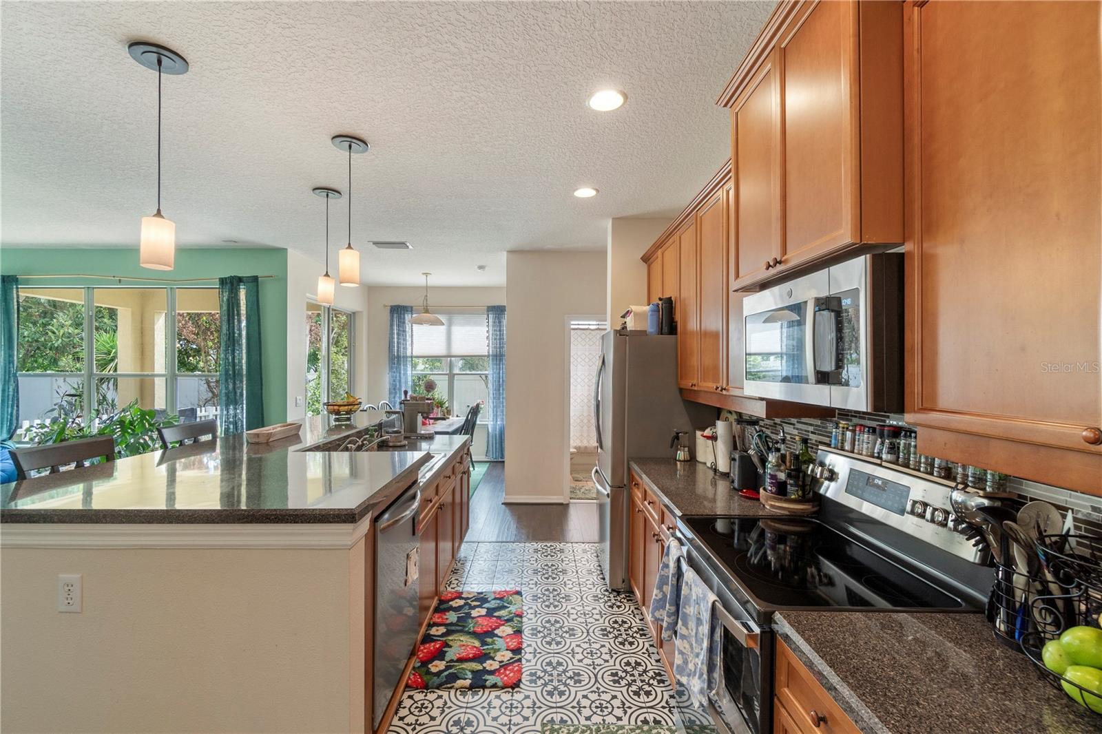 Image 8 of 31 For 6897 Northwich Drive