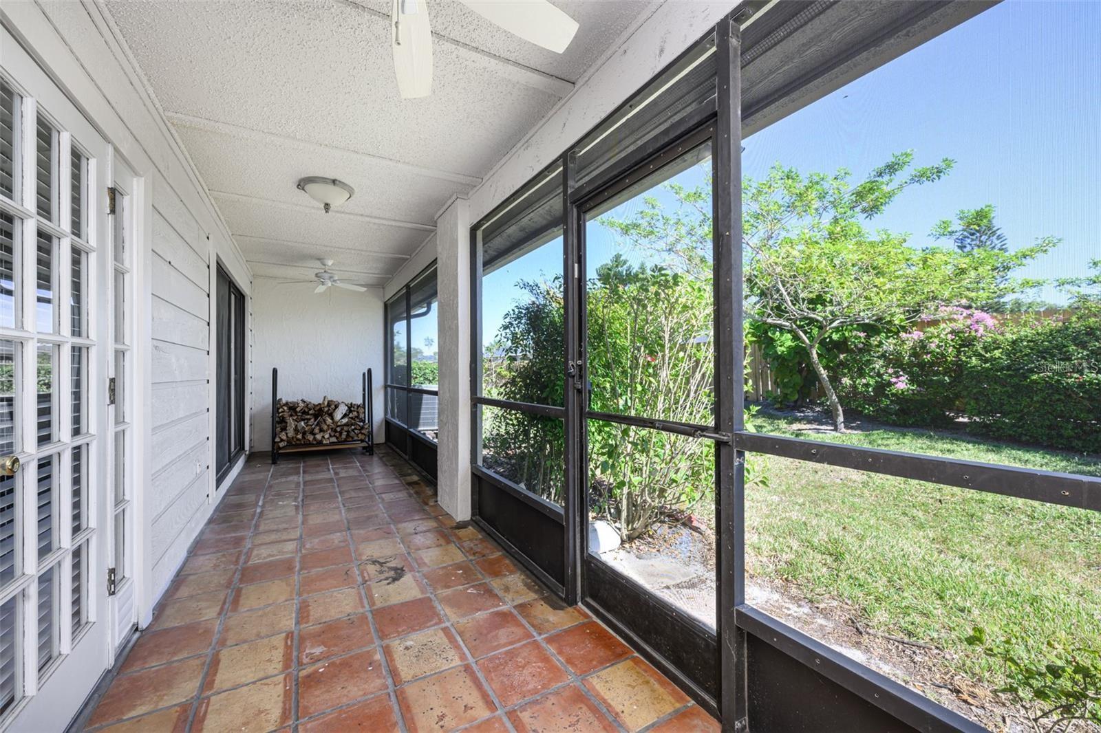 Image 20 of 32 For 2383 Sun Valley Circle 2383