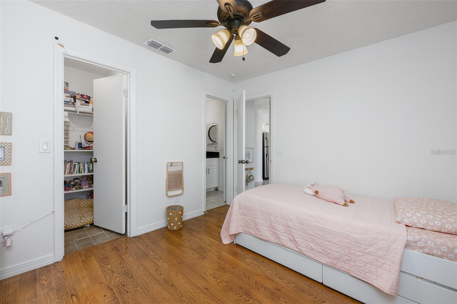 Image 22 of 32 For 2383 Sun Valley Circle 2383