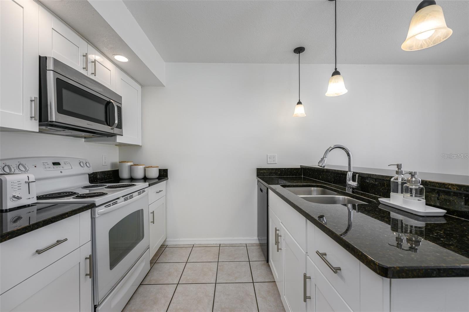 Image 7 of 32 For 2383 Sun Valley Circle 2383