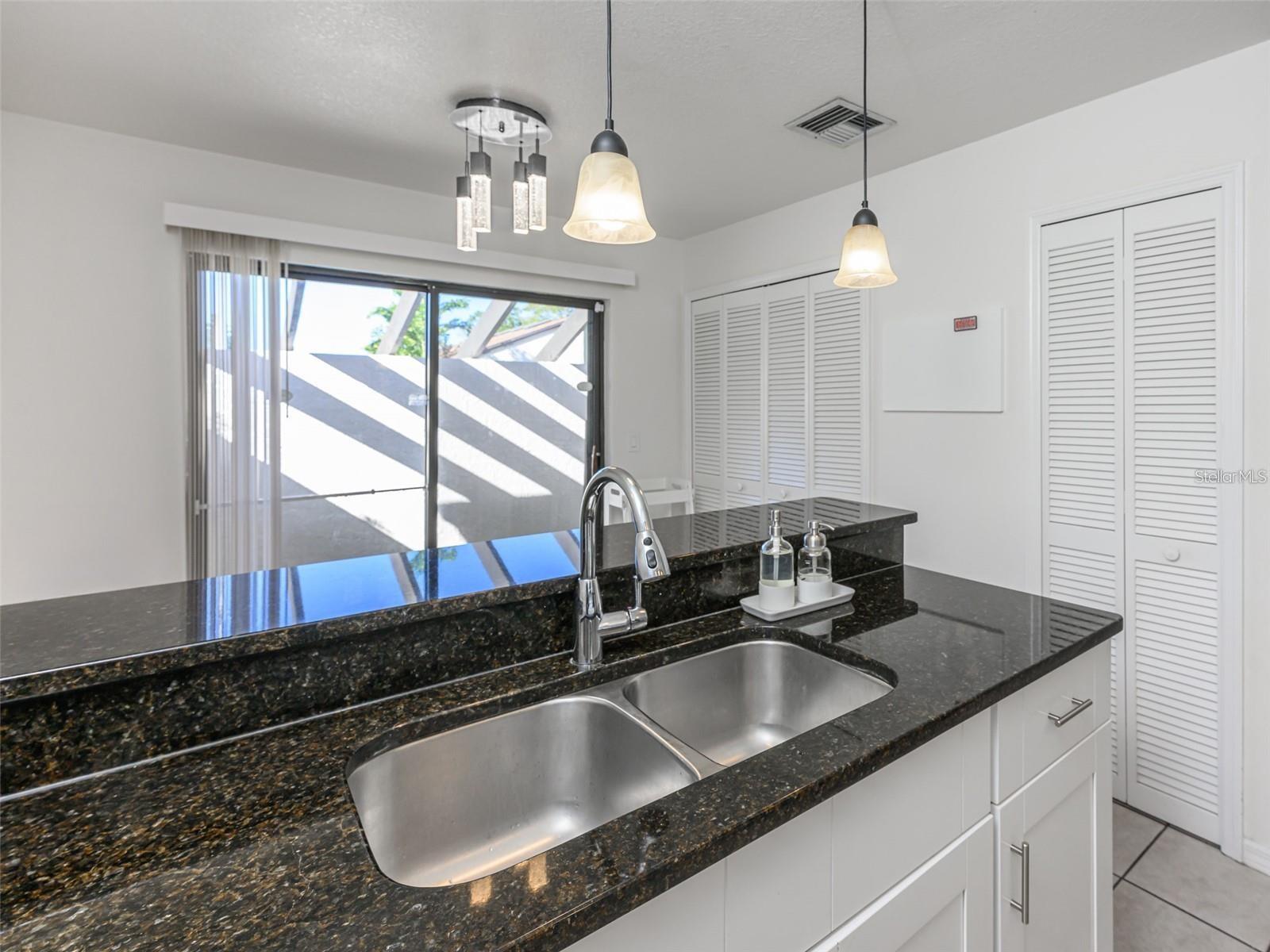 Image 8 of 32 For 2383 Sun Valley Circle 2383