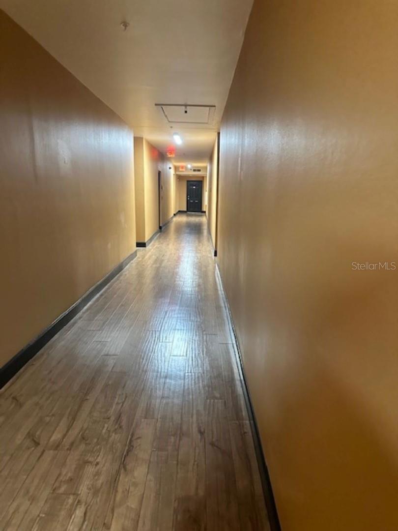 Image 16 of 34 For 911 Orange Avenue 520